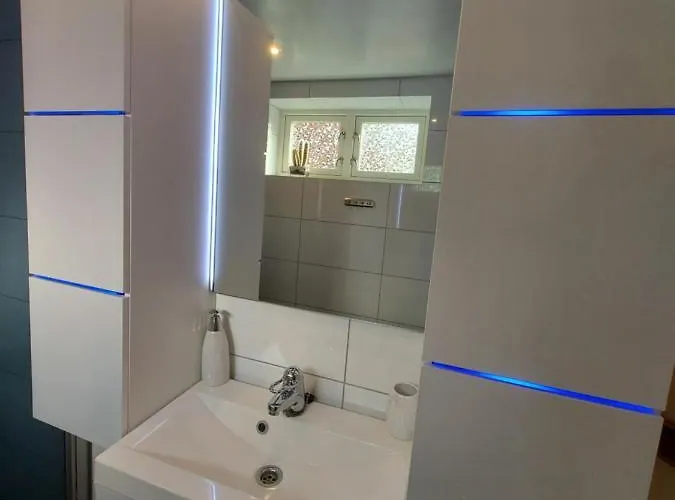 Bazyl Apartament Folkedal